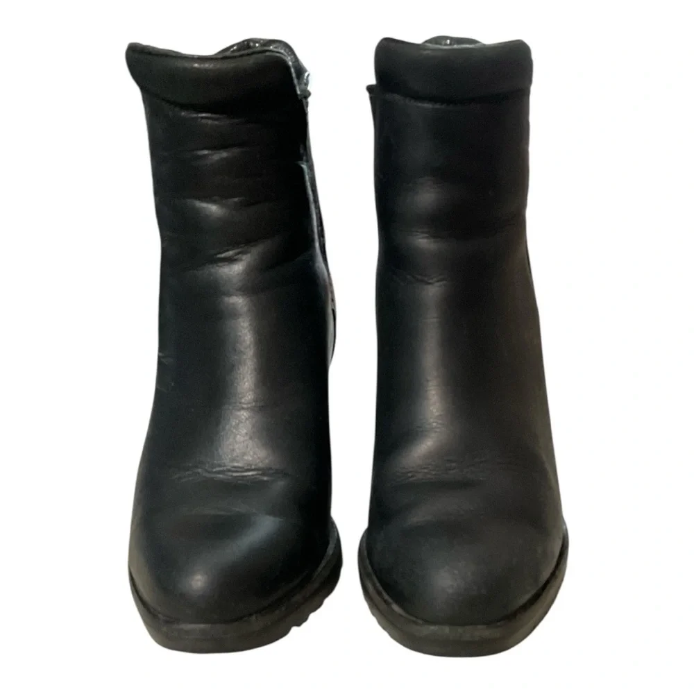 Sorrel After Hours Chelsea Wedge Boots Size 6